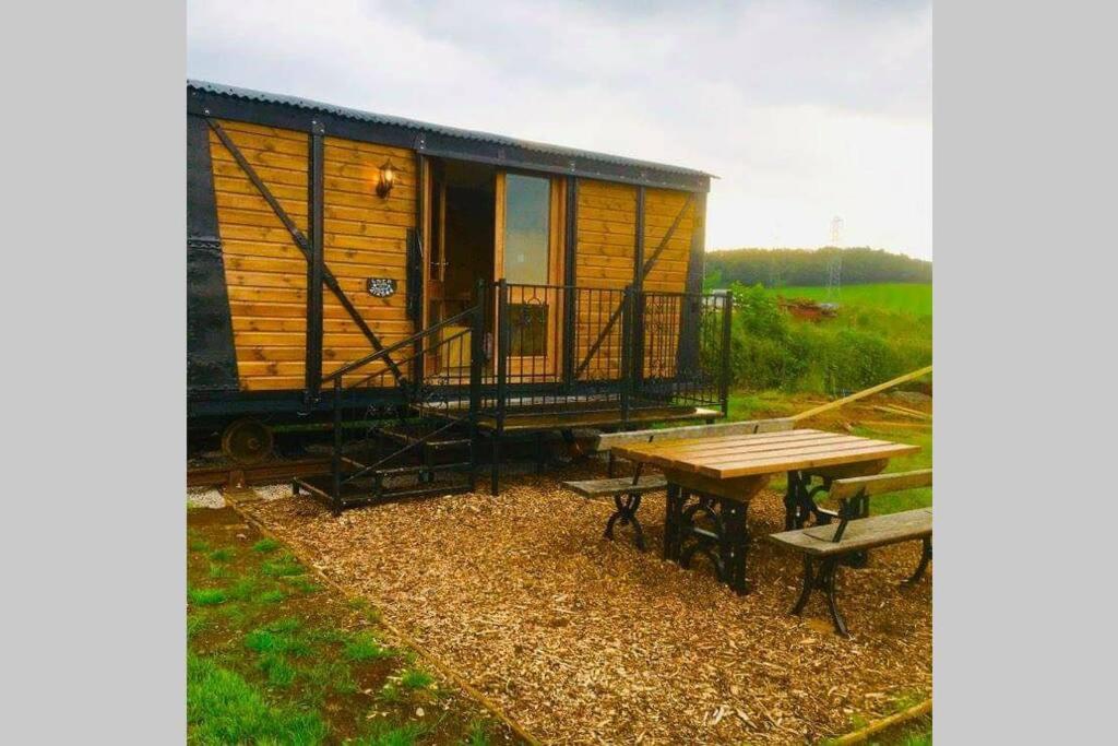 Malthouse Farm Cottage Carriage Dilhorne المظهر الخارجي الصورة